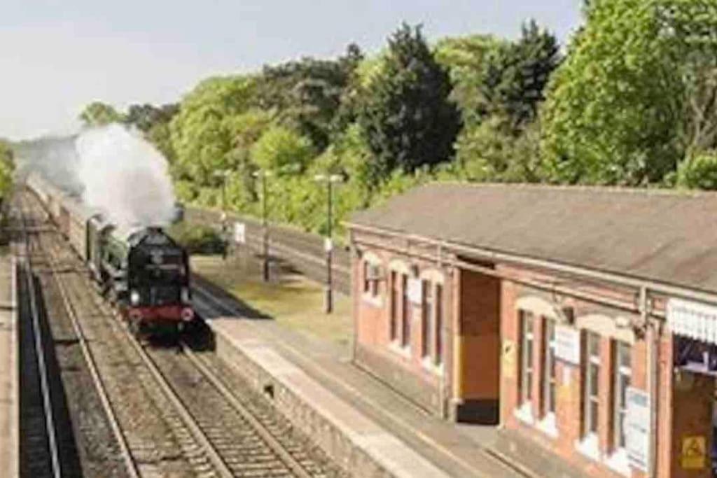 Linden Suite Goring Bagian luar foto